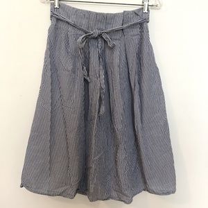 Max Studio Tie Waist Skirt